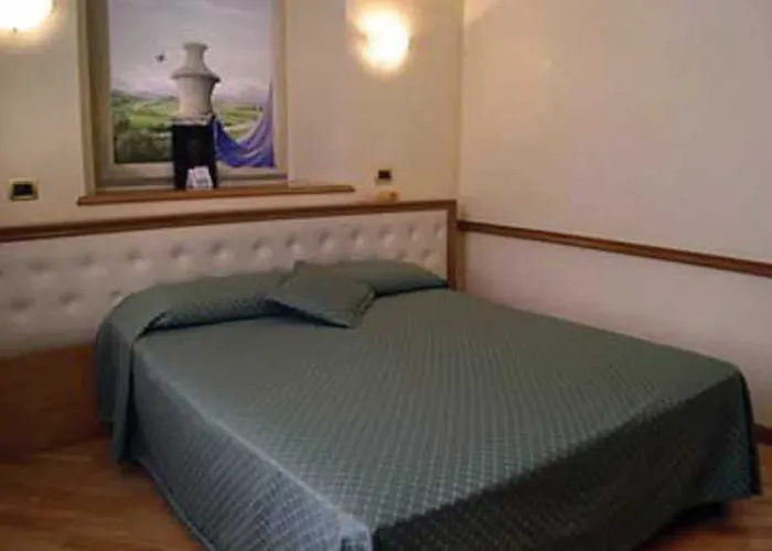 Hotel Regina Margherita 3*